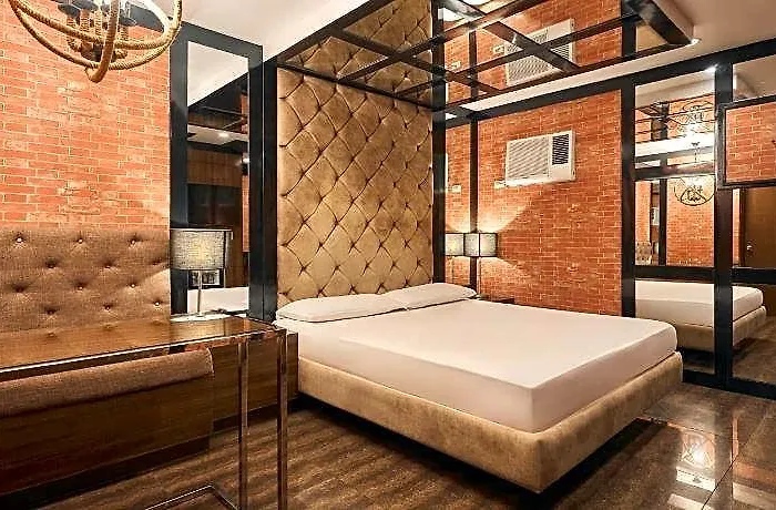 Hotel Victoria Court Pinas Manila
