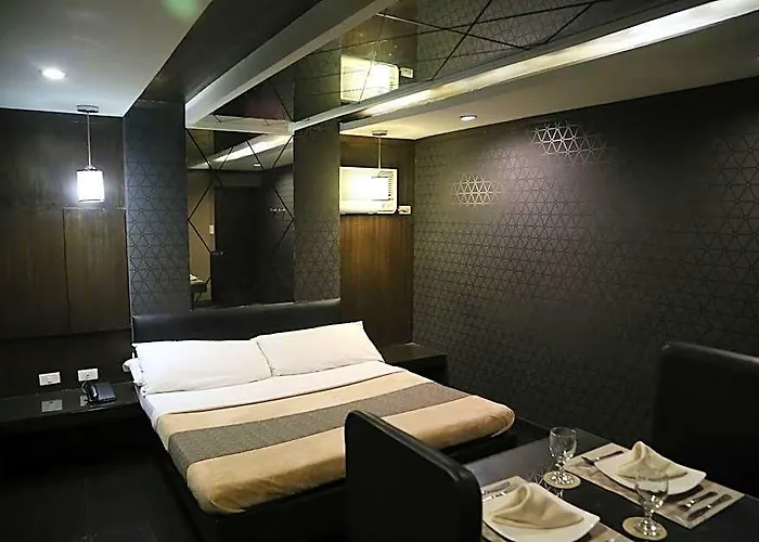 Victoria Court Pinas 3* Manila
